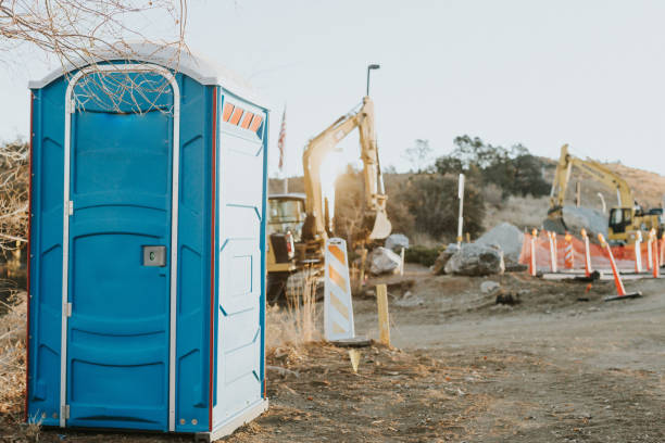 Best Porta potty delivery and setup  in Pembroke Pines, FL
