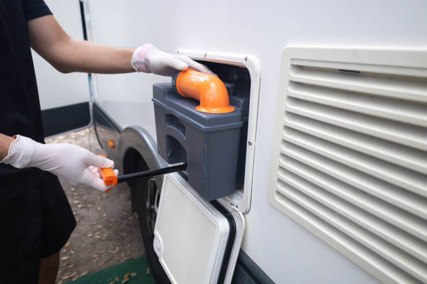 Best Luxury portable toilet rental  in Pembroke Pines, FL