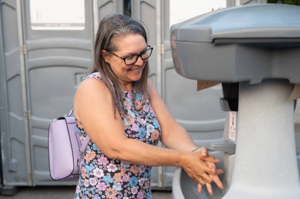 Best Portable restroom solutions  in Pembroke Pines, FL